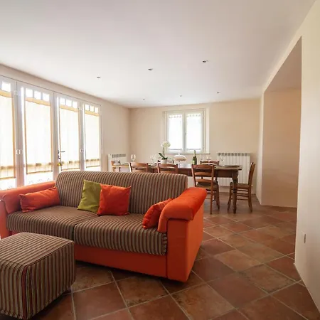 Holiday home Ca Le Cerque, Surrounded By Marche's Nature Fossombrone