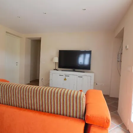 Holiday home Ca Le Cerque, Surrounded By Marche's Nature *
