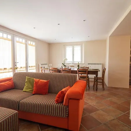 Holiday home Ca Le Cerque, Surrounded By Marche's Nature